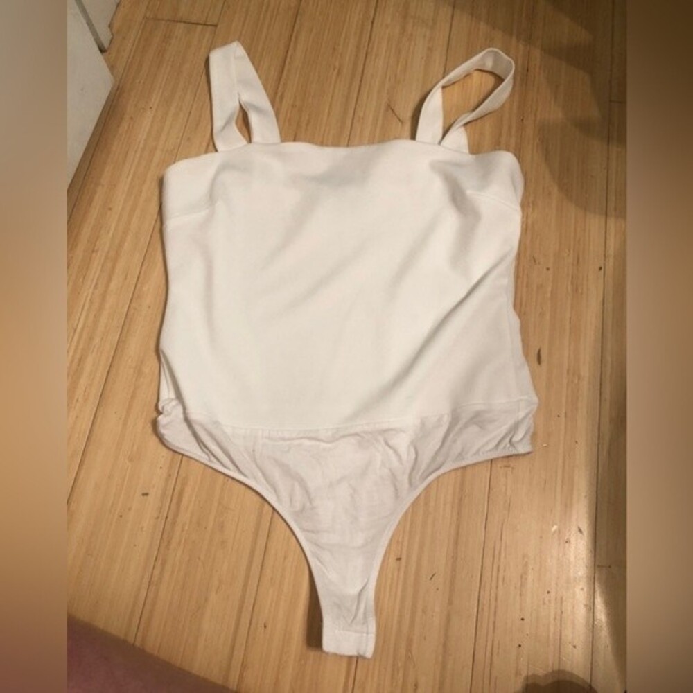 Lulus Symbolize White Sleeveless Bodysuit Sz M - Picture 2 of 6